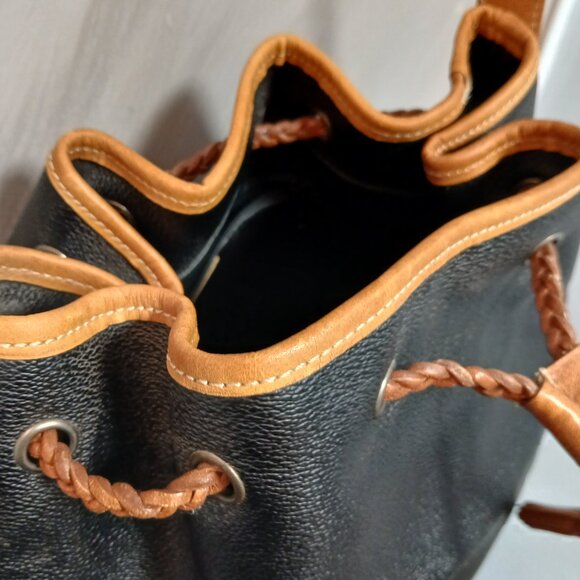 Adrienne Vittadini Hobo Bucket Bag - Picture 7 of 11